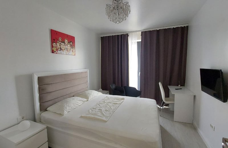 Аренда комфортных 3-комнатных апартаментов с отдельной кухней, 100 м², Мамаия, Констанца, Румыния